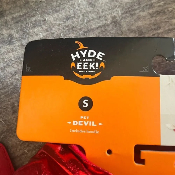 Pet Halloween costume devil cat or dog size small NEW Target seasonal animals - Picture 3 of 5